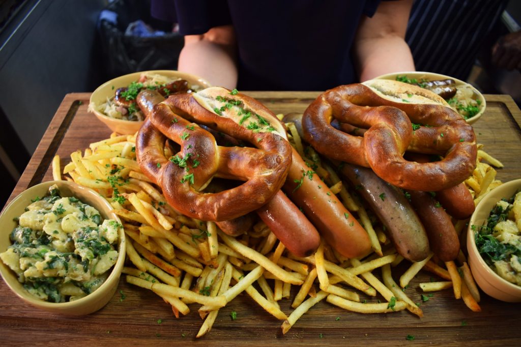 best bars in Victoria Munch Cricket Club