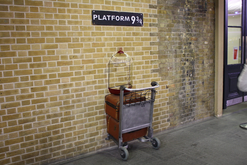 killing time in kings cross platform 9 3-4